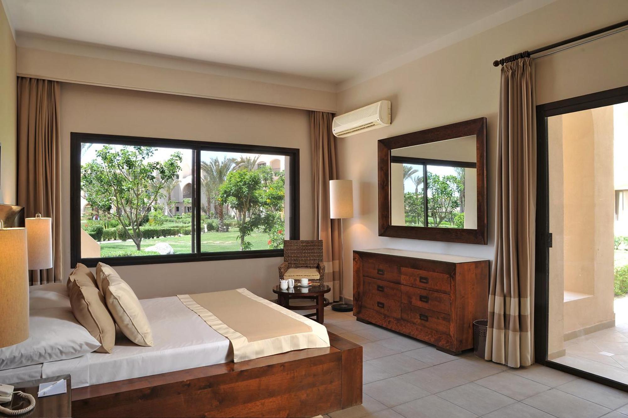 Suite mit 3 Schlafzimmern, Queensize-Bett und 2 Einzelbetten - Gartenblick